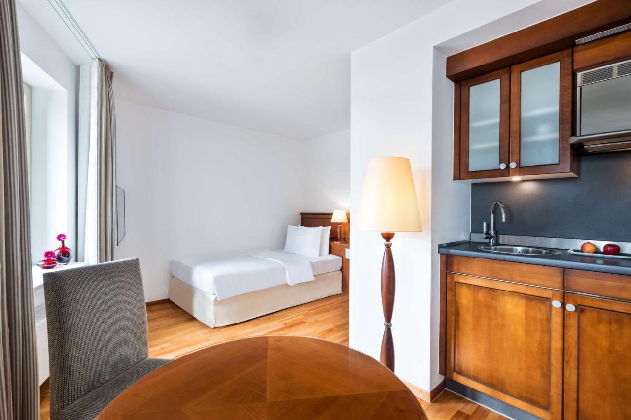 Lindner Hotel Frankfurt Main Plaza, Part Of Jdv By Hyatt Frankfurt am Main Exterior photo