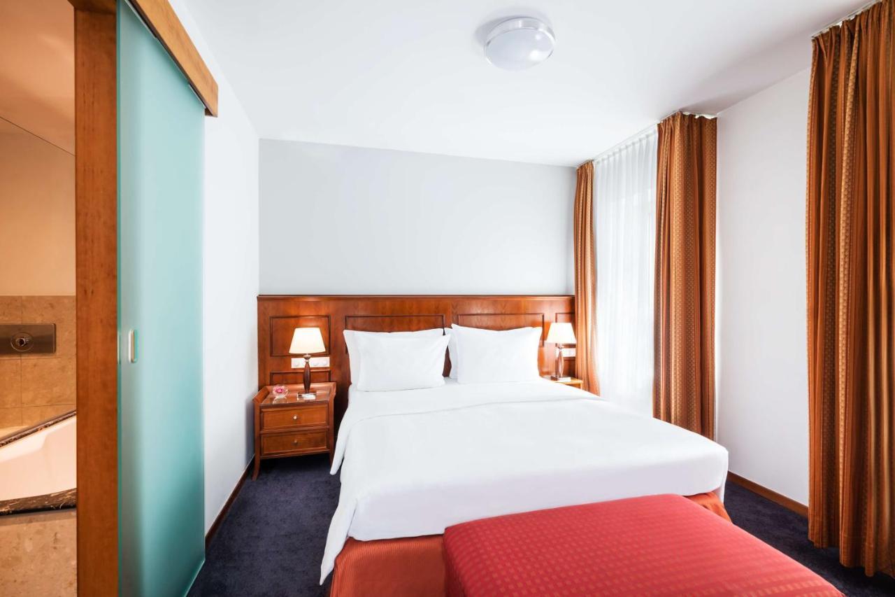 Lindner Hotel Frankfurt Main Plaza, Part Of Jdv By Hyatt Frankfurt am Main Exterior photo