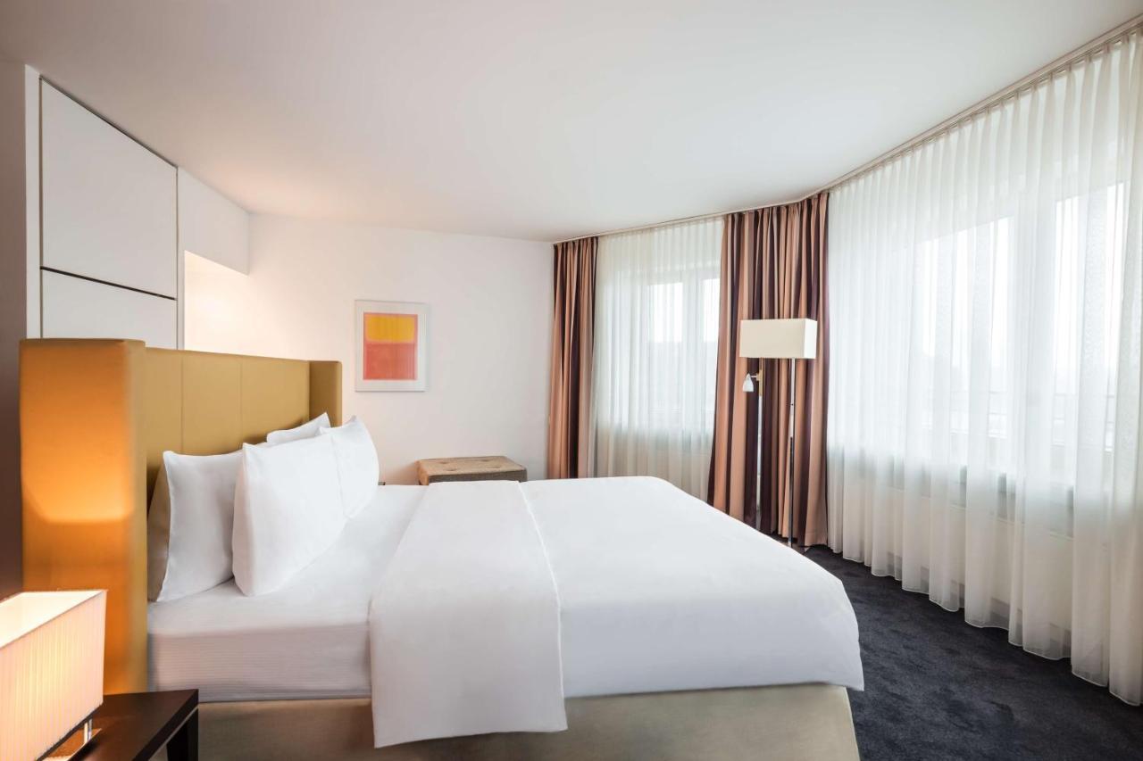 Lindner Hotel Frankfurt Main Plaza, Part Of Jdv By Hyatt Frankfurt am Main Exterior photo